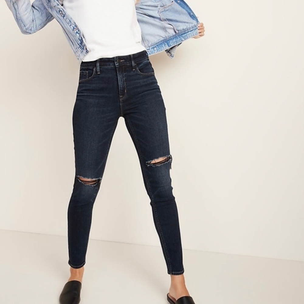Old Navy High-Waisted Ripped Dark-Wash Skinny Jean
